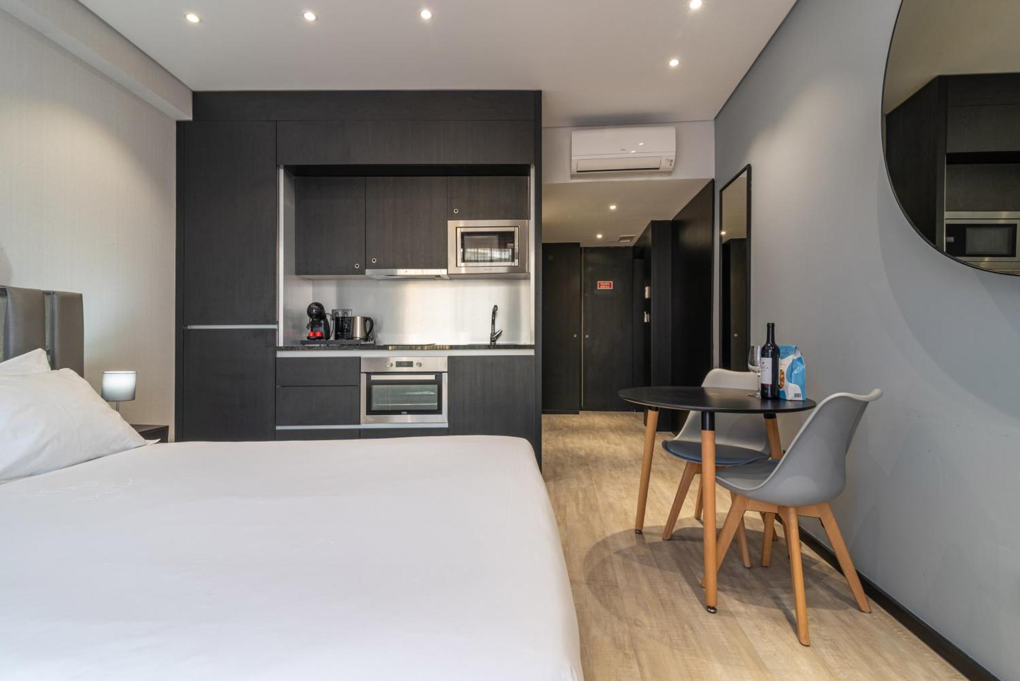 Апартаменты Dom Luis Flats Вила-Нова-ди-Гая Экстерьер фото