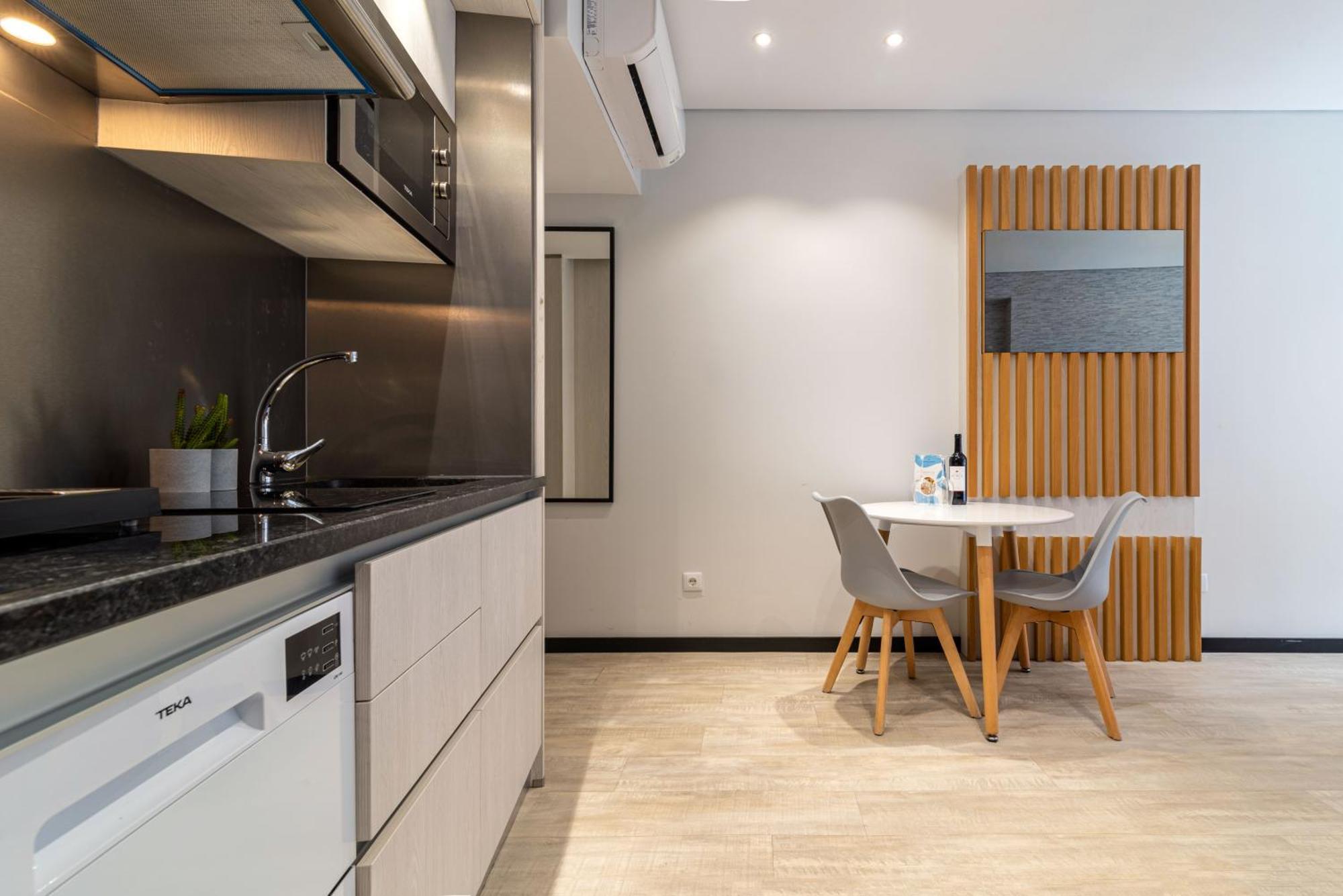 Апартаменты Dom Luis Flats Вила-Нова-ди-Гая Экстерьер фото